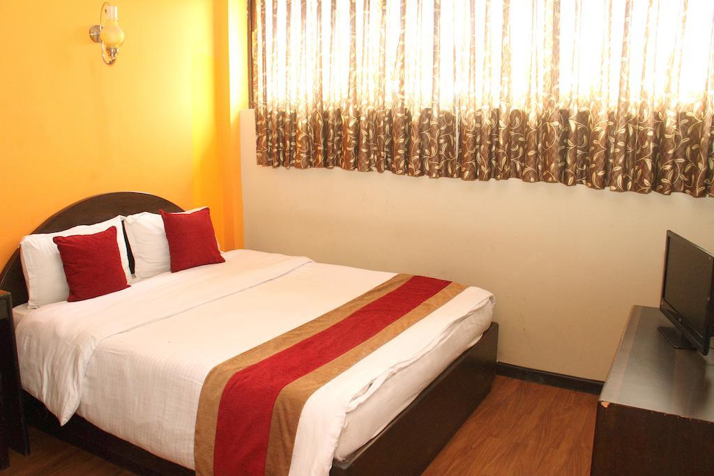 Hotel Family Home Катманду Екстер'єр фото