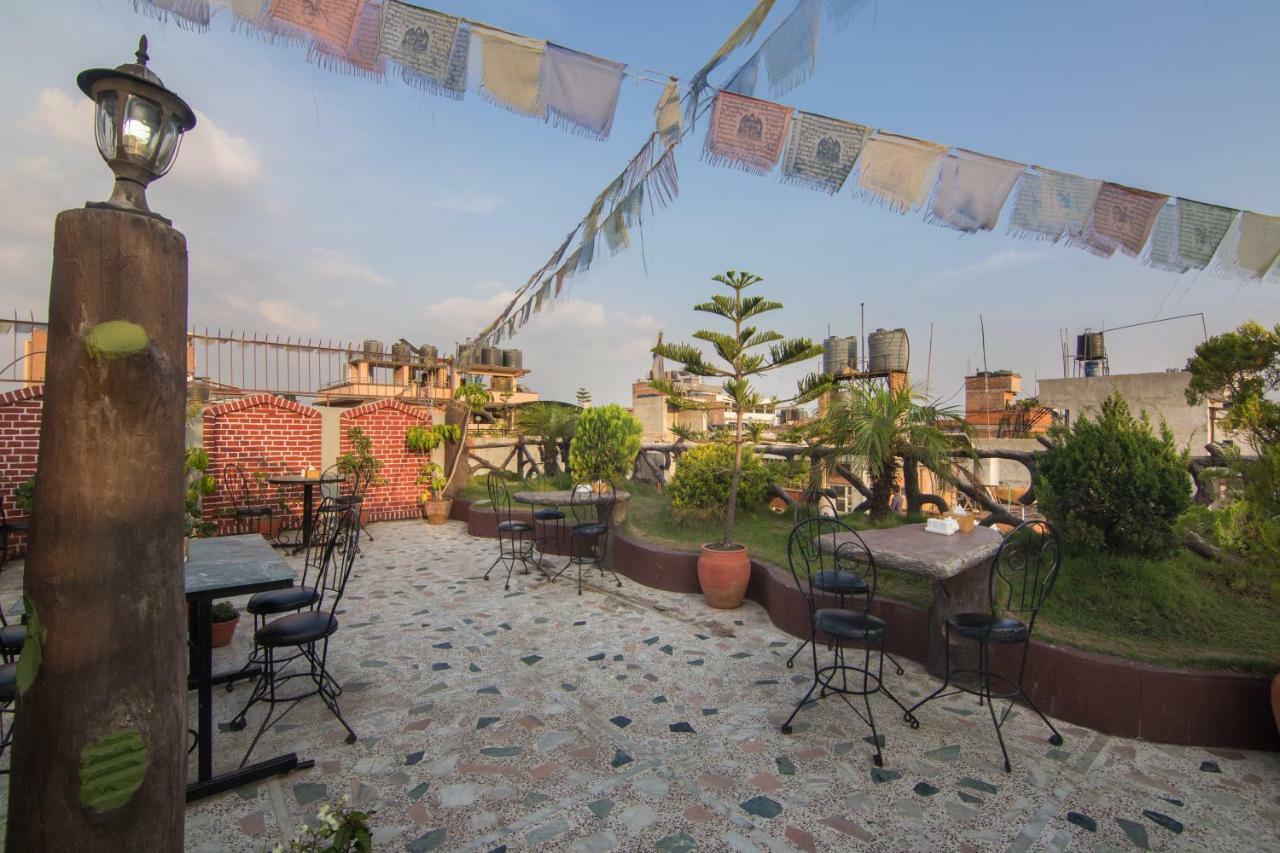 Hotel Family Home Катманду Екстер'єр фото