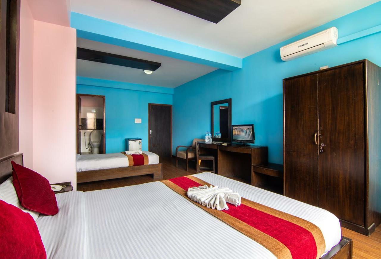 Hotel Family Home Катманду Екстер'єр фото